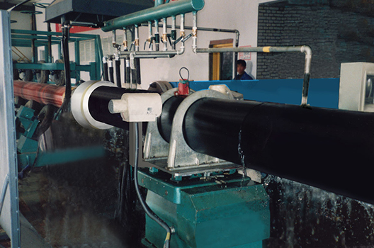 Plastic heating, oil insulation pipe production line